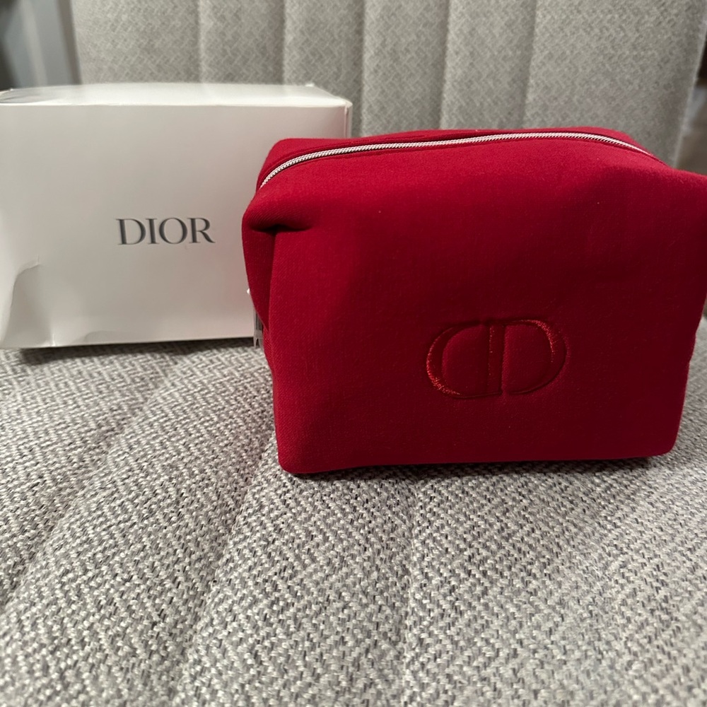 Dior beaute pouch